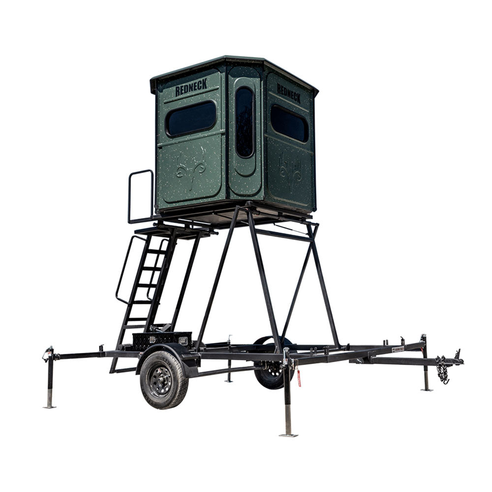 Hydraulic Trailer by Redneck Blinds lifts up by just a touch of a button.