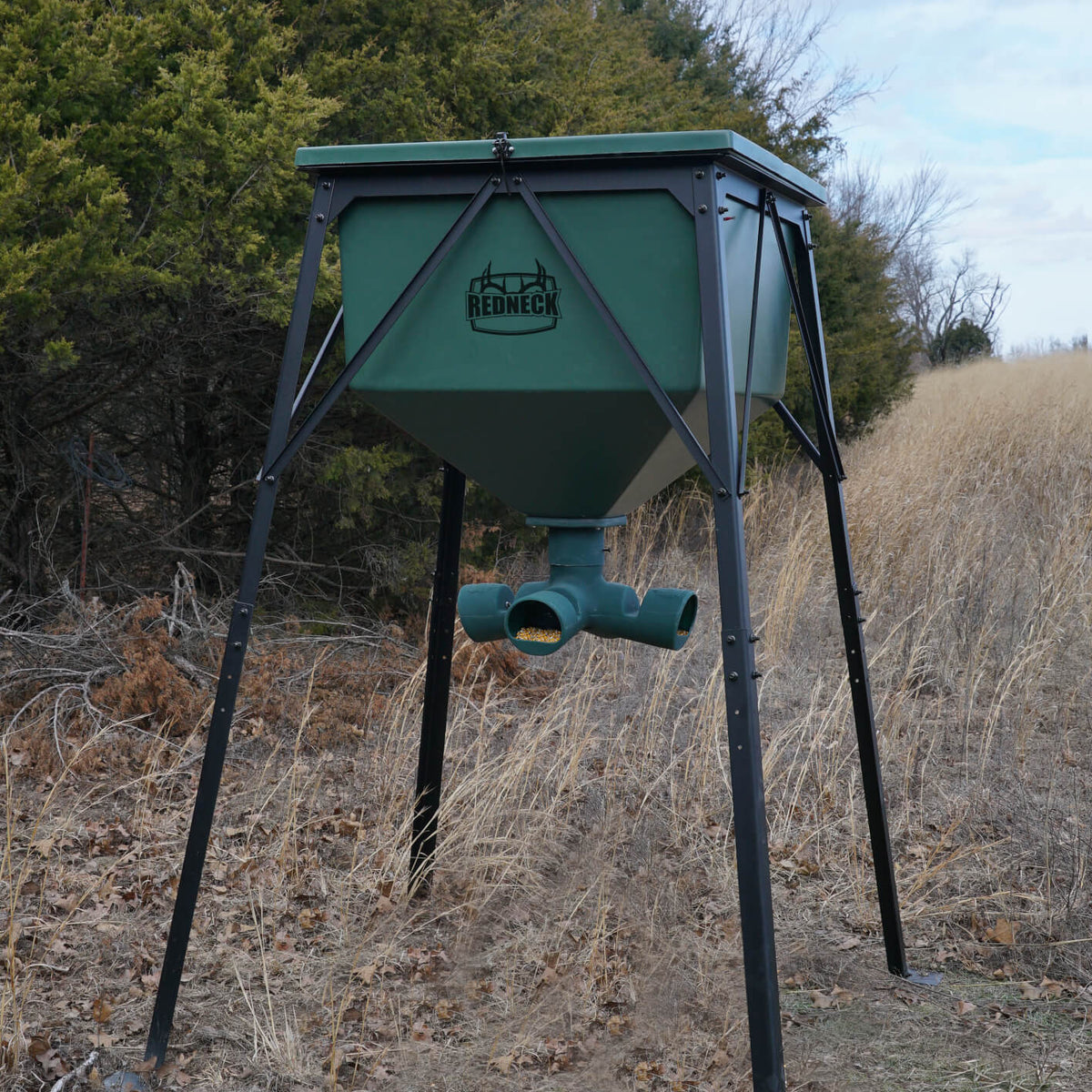 750 LB Fiberglass Gravity Deer Feeder