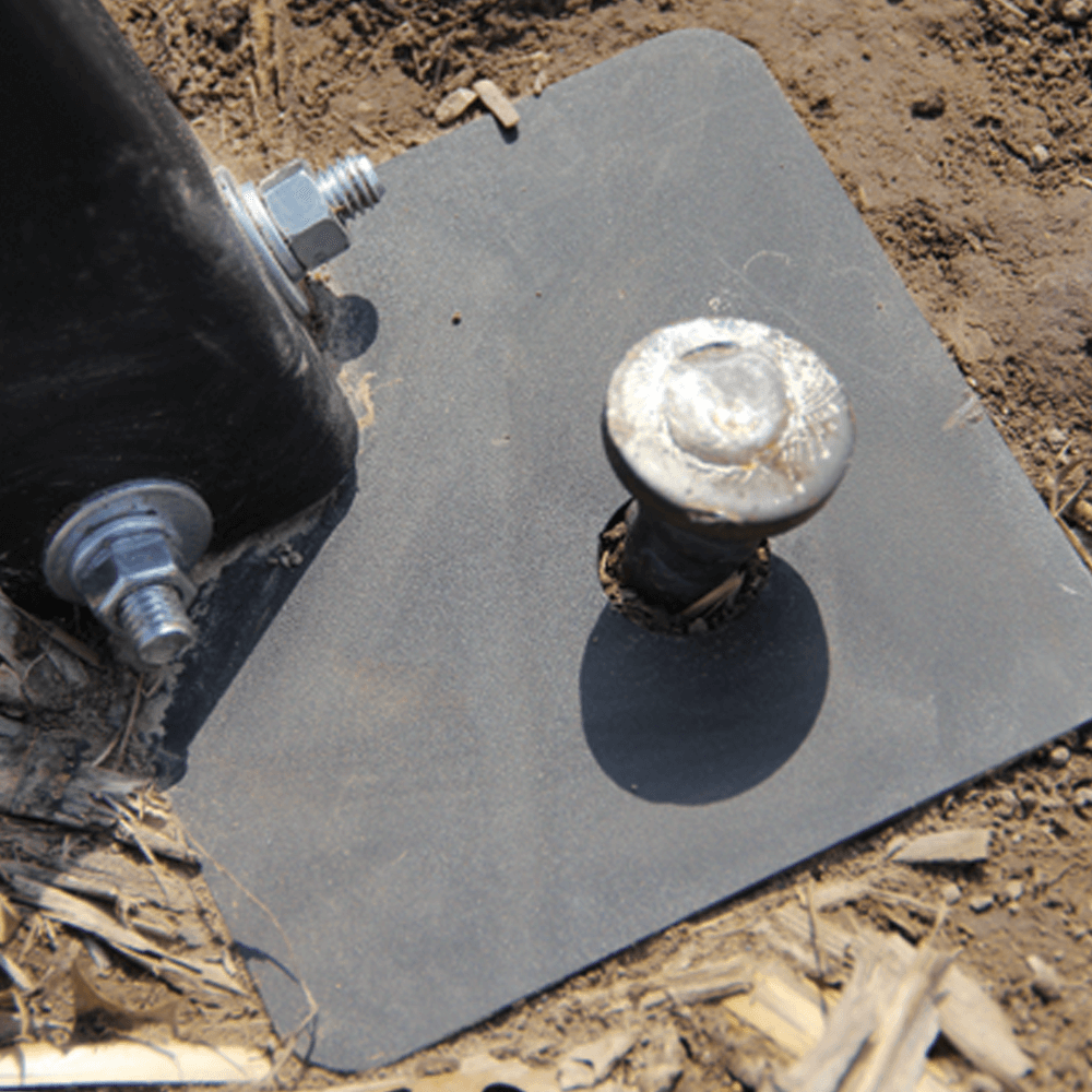 750 LB Fiberglass Gravity Deer Feeder