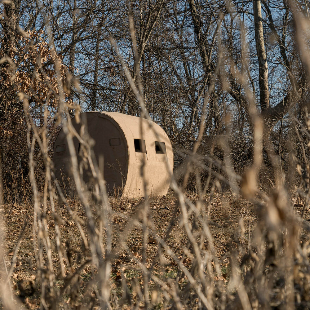 Outfitter HD Burlap Bale Blind - Redneck Blinds